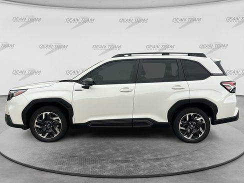 Certified 2025 Subaru Forester Limited AWD/4WD image 4