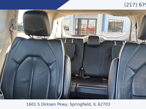 Used 2022 Chrysler Pacifica Limited image 98