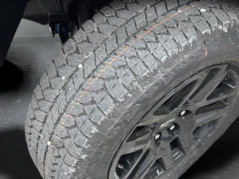 New 2026 Chevrolet Silverado 1500 LT Trail Boss w/ LT Trail Boss Premium Package AWD/4WD image 38