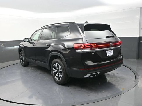 Used 2026 Volkswagen Atlas SE AWD/4WD image 8