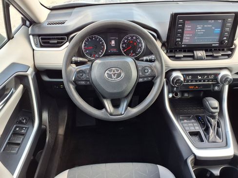 Used 2020 Toyota RAV4 XLE AWD/4WD image 13