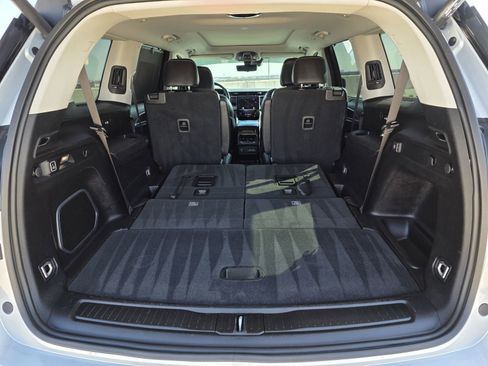 Used 2022 Jeep Grand Cherokee L Limited w/ Luxury Tech Group II image 18