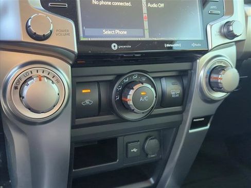 Used 2022 Toyota 4Runner SR5 Premium w/ Moonroof Package AWD/4WD image 20