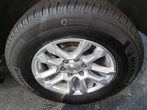 Used 2023 Chevrolet Silverado 1500 RST RWD image 7