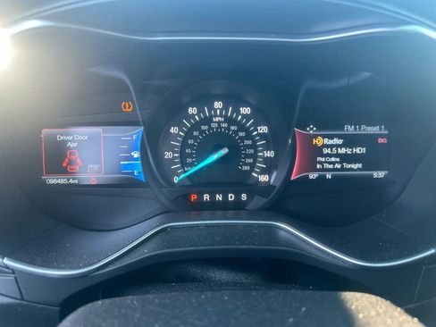Used 2017 Ford Fusion Titanium FWD image 11
