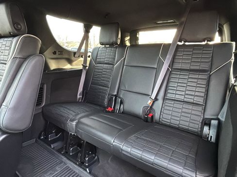 Certified 2024 Cadillac Escalade ESV Premium Luxury Platinum w/ Heavy-Duty Trailer Package image 31