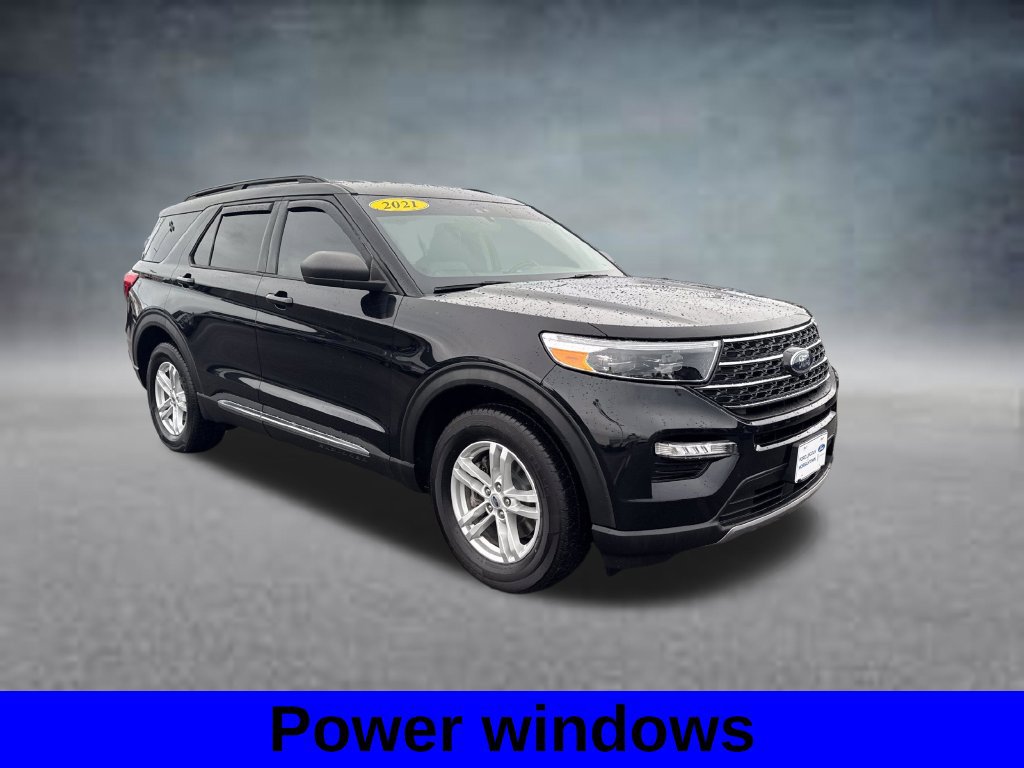 Used 2021 Ford Explorer XLT w/ Equipment Group 202A AWD/4WD image 4