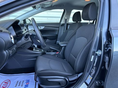 Certified 2023 Kia Forte LXS image 11
