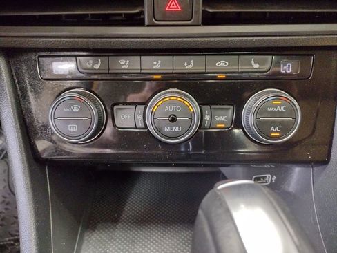 Used 2019 Volkswagen Jetta S image 27