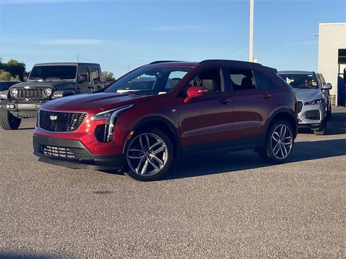 Used 2023 Cadillac XT4 Sport w/ Enhanced Visibility Package image 3