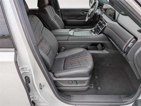 New 2025 Nissan Armada PRO-4X w/ Pro-4X Premium Package image 34