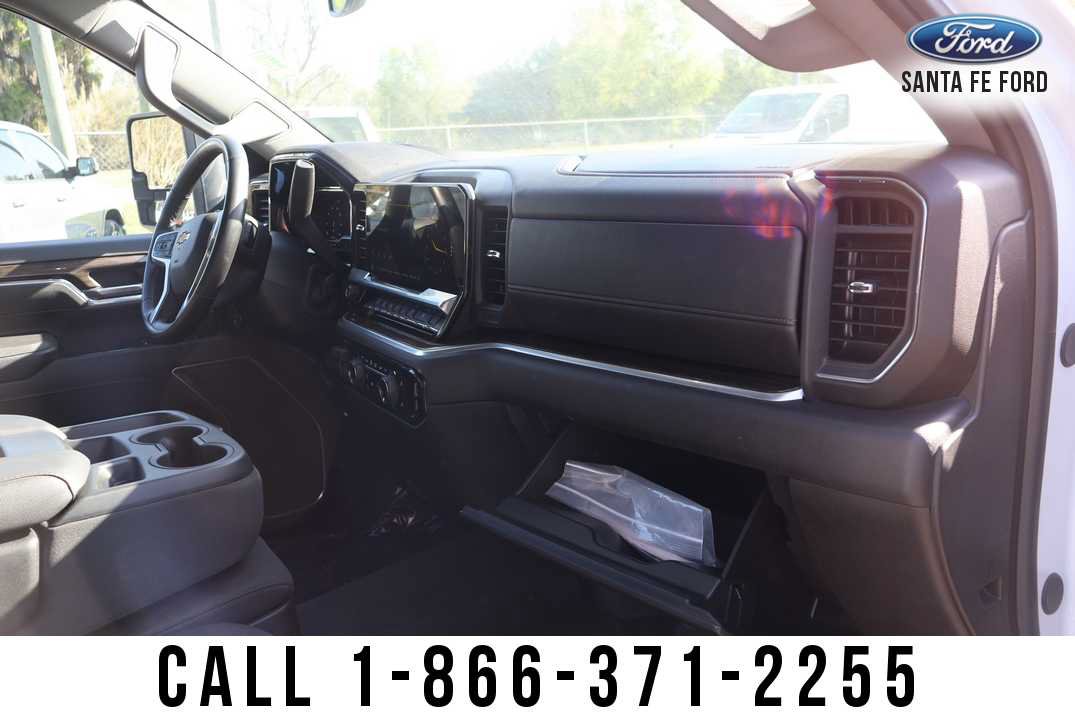 Used 2025 Chevrolet Silverado 2500 LT w/ Safety Package AWD/4WD image 27