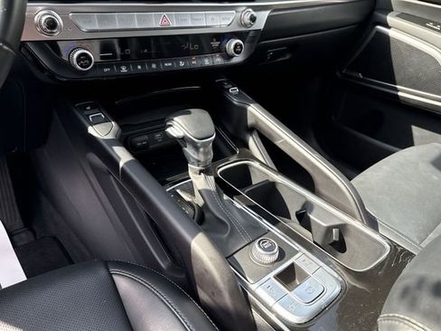 Used 2025 Kia Telluride S image 23