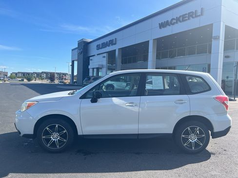 Used 2014 Subaru Forester 2.5i AWD/4WD image 33