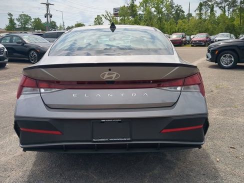 New 2025 Hyundai Elantra Sport image 6