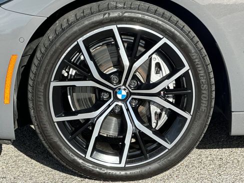 Used 2022 BMW 540i xDrive w/ M Sport Package AWD/4WD image 32