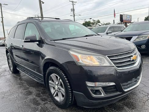 Used 2017 Chevrolet Traverse LT FWD image 4