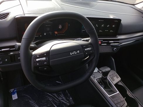 New 2026 Kia Sportage EX image 9