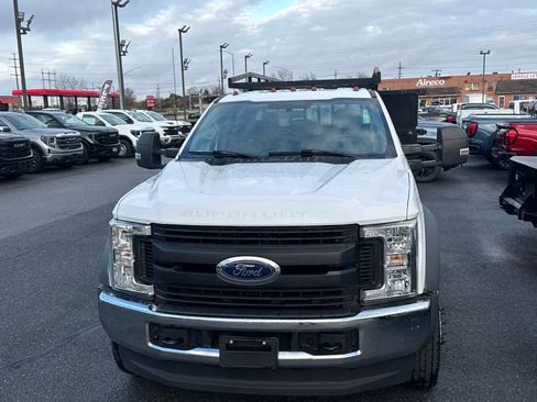 Used 2019 Ford F550 4x4 Crew Cab Super Duty w/ Power Equipment Group image 40