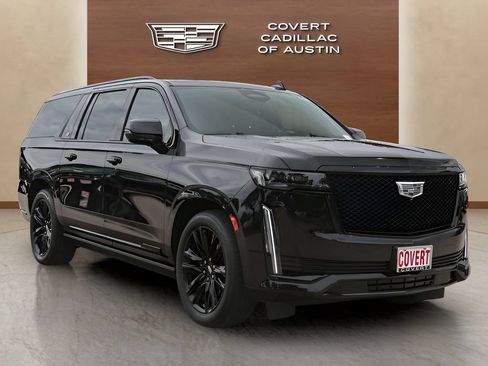 Used 2021 Cadillac Escalade ESV Sport w/ Driver Assist Tech Package AWD/4WD image 6