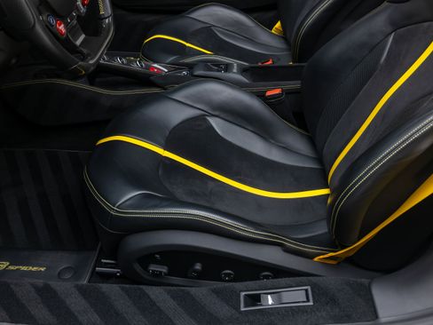 Certified 2023 Ferrari F8 Tributo RWD image 68