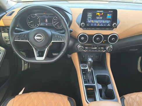 Used 2025 Nissan Sentra SV w/ SV Premium Package FWD image 20