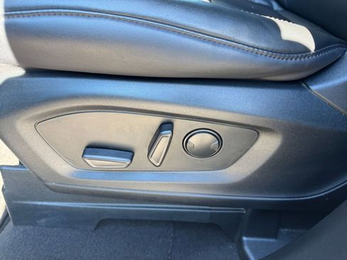 Used 2024 Ford Explorer XLT w/ Equipment Group 202A image 22