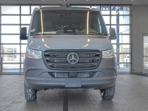 Used 2025 Mercedes-Benz Sprinter 2500 image 11