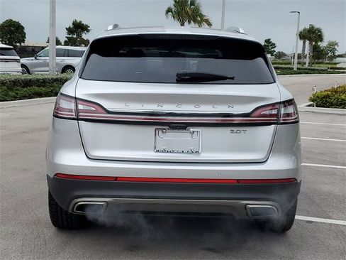 Used 2019 Lincoln Nautilus Reserve image 6