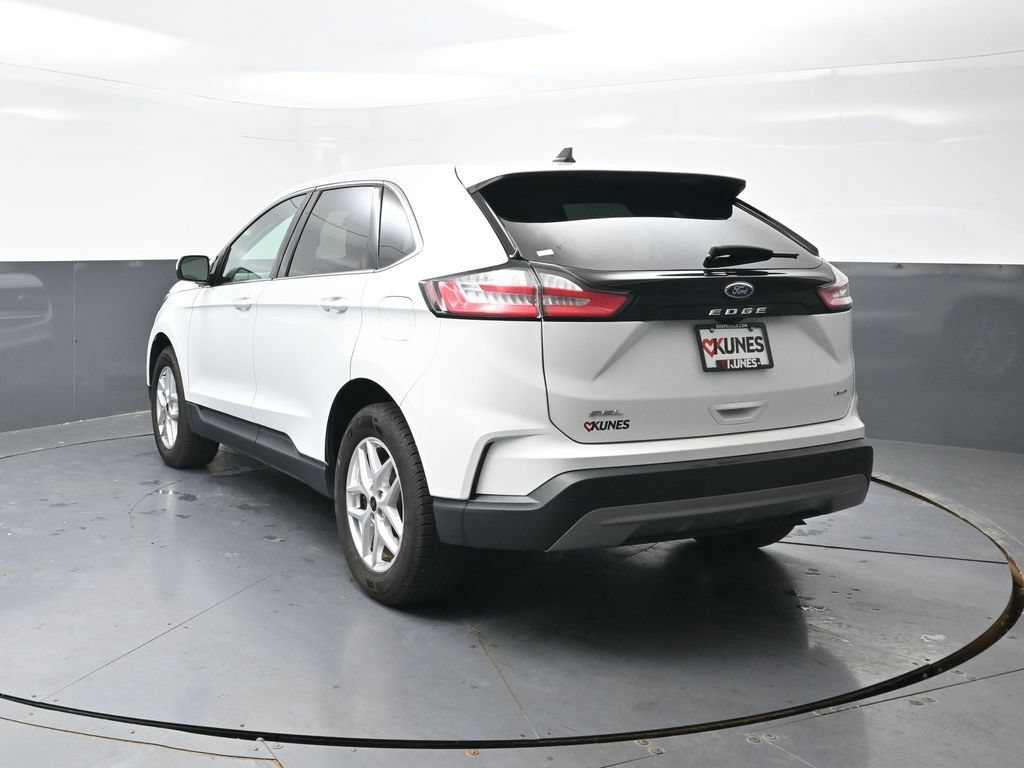Used 2024 Ford Edge SEL AWD/4WD image 12