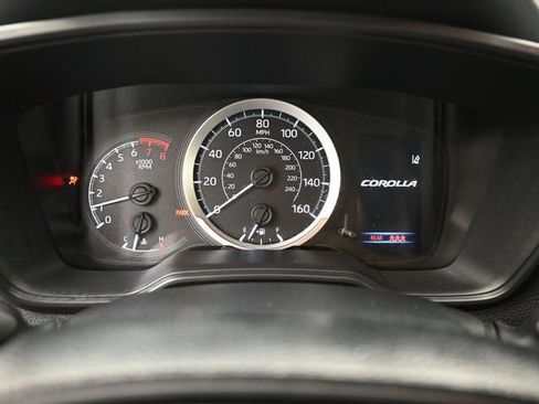 Used 2021 Toyota Corolla LE image 16