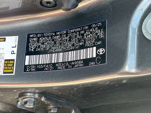 Used 2025 Toyota Corolla SE FWD image 31