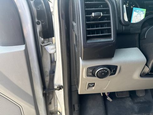 Used 2019 Ford F150 XL w/ Equipment Group 101A Mid AWD/4WD image 18