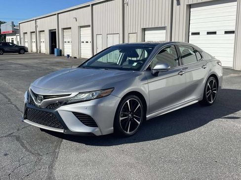 Used 2019 Toyota Camry XSE w/ Driver Assist Package FWD image 5