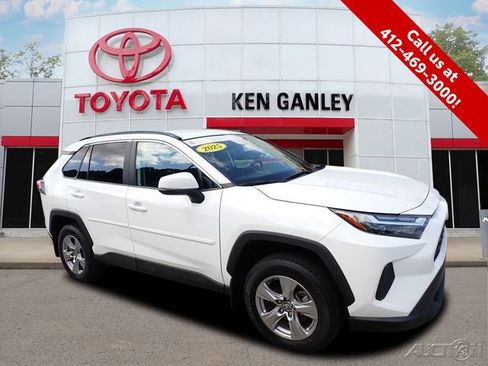 Certified 2025 Toyota RAV4 XLE AWD/4WD image 1
