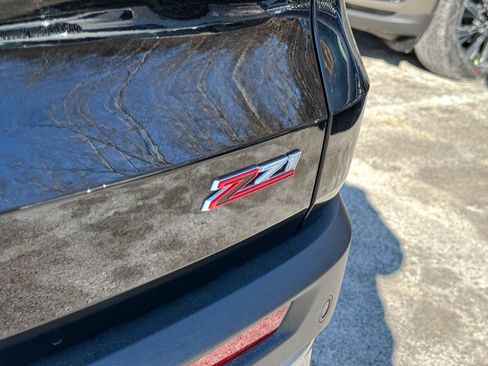 Used 2025 Chevrolet Traverse Z71 w/ Driver Confidence Package image 9