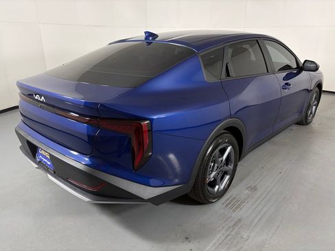New 2026 Kia K4 FWD image 8