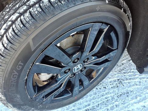 Certified 2026 Honda HR-V Sport image 9