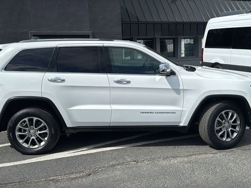 Used 2016 Jeep Grand Cherokee Limited AWD/4WD image 2