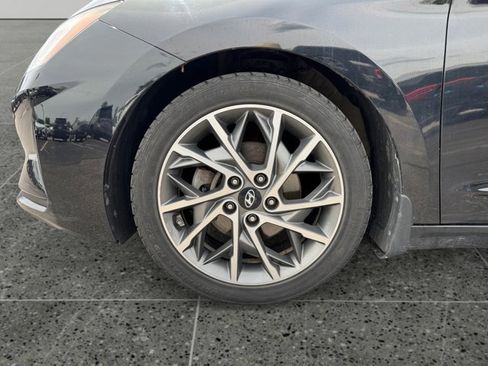 Used 2019 Hyundai Elantra Limited w/ Ultimate Package 02 FWD image 14