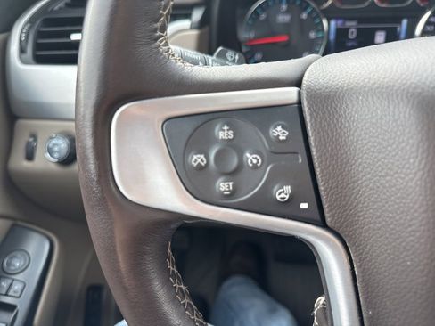 Used 2020 GMC Yukon SLT w/ Premium Edition image 21
