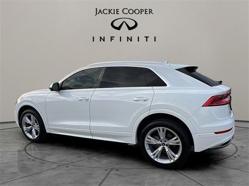 Used 2022 Audi Q8 Premium Plus w/ Premium Plus Package image 3