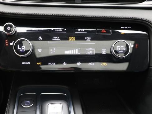 Used 2025 INFINITI QX60 Pure AWD/4WD image 23