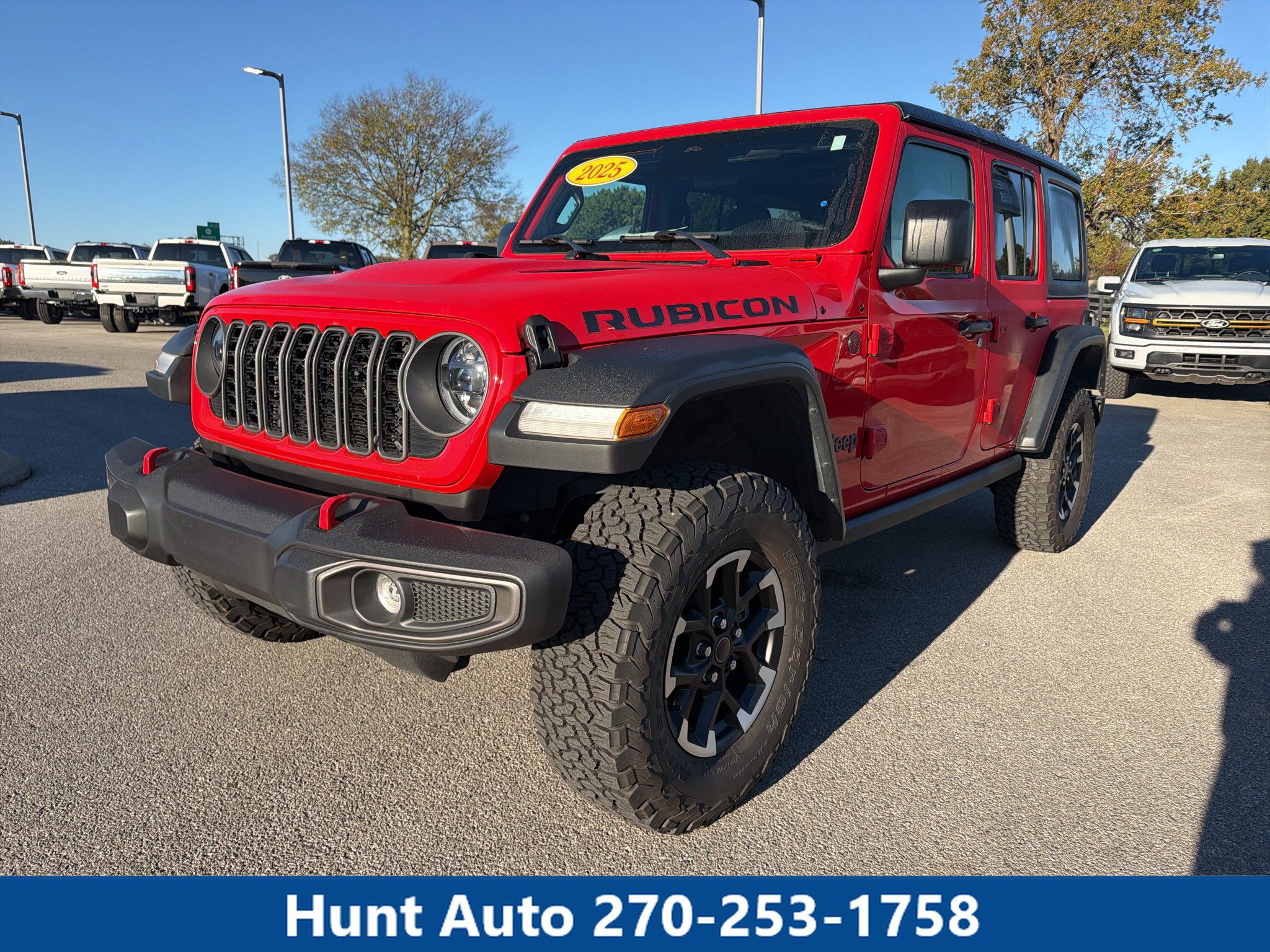 Used 2025 Jeep Wrangler Unlimited Rubicon w/ Convenience Group AWD/4WD image 1