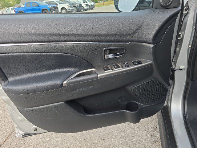Used 2024 Mitsubishi Outlander Sport AWD image 18