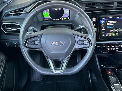 Used 2023 Chevrolet Bolt EUV LT w/ Driver Confidence Package image 14