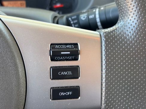 Certified 2021 Nissan Frontier SV w/ Midnight Edition Floor Mats RWD image 27