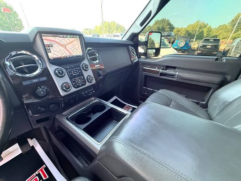 Used 2016 Ford F250 Platinum w/ Snow Plow Prep Package AWD/4WD image 32