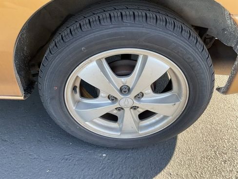 Used 2002 Chevrolet Cavalier Sedan image 9