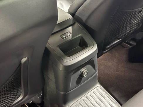 Used 2018 Volvo XC60 T8 Inscription w/ Luxury Seat Package image 68